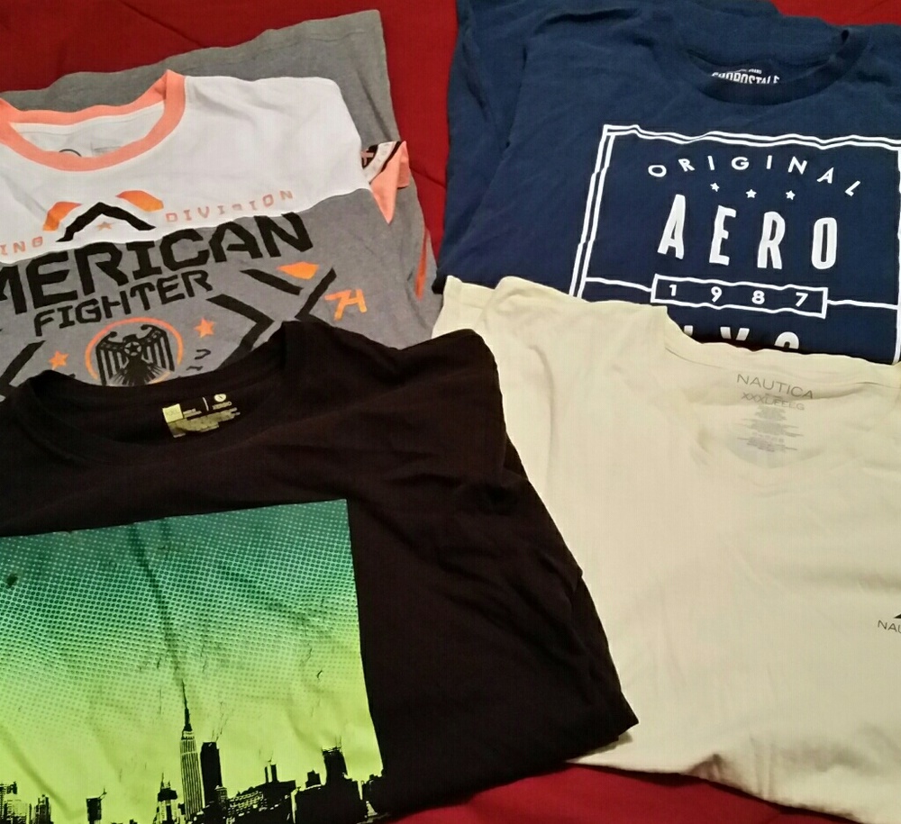 4 Mens T-Shirts Lot